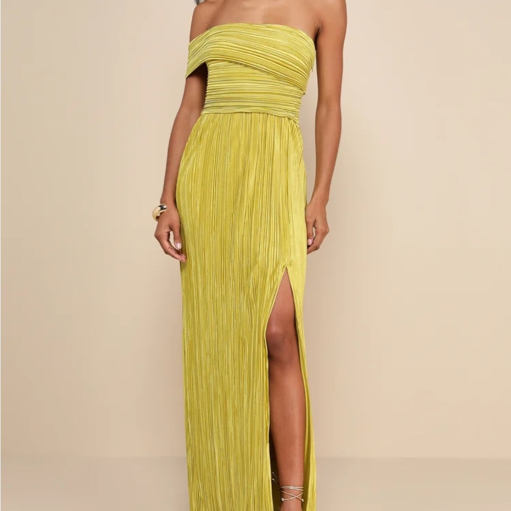 Lulu's One-Shoulder Pleated Maxi Dress in Chartreuse
